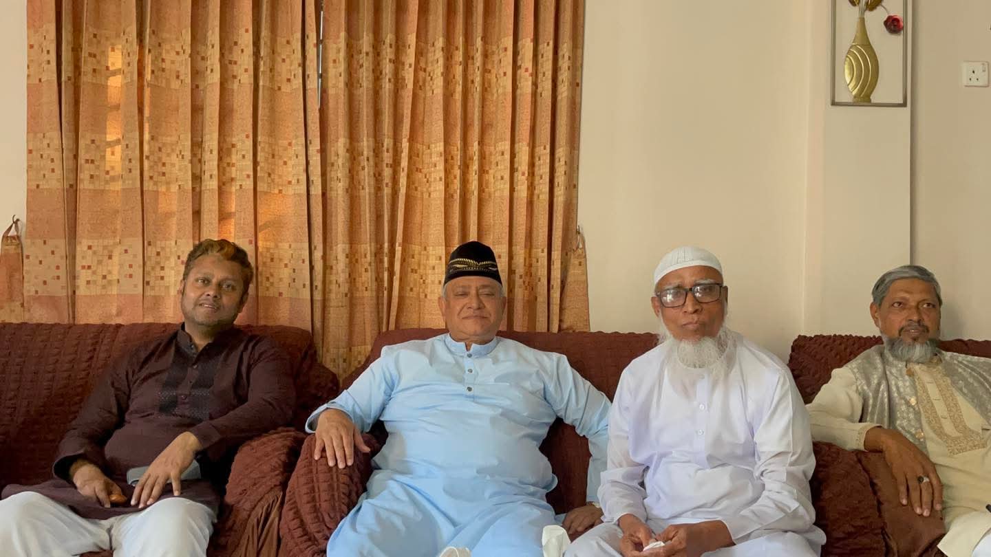 ভোটের ব্যবধান ঘুচিয়ে দিলেন নাসের রহমান পরাজিত মান্নানের বাড়িতে শুভেচ্ছা বিনিময়<br>