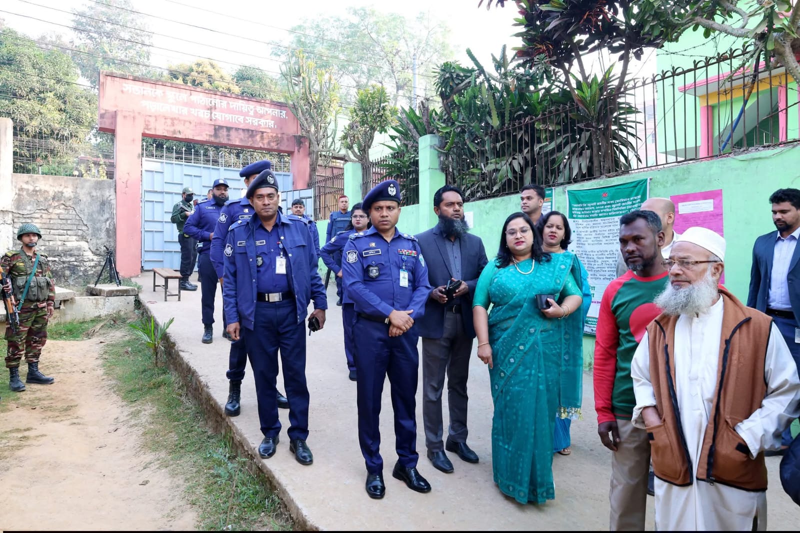 রাঙ্গামাটিতে সাড়ে ৮ হাজার আইনশৃঙ্খলা বাহিনী মোতায়েন, অবাধ ও শান্তিপূর্ণ ভোটের আশাবাদ প্রশাসনের