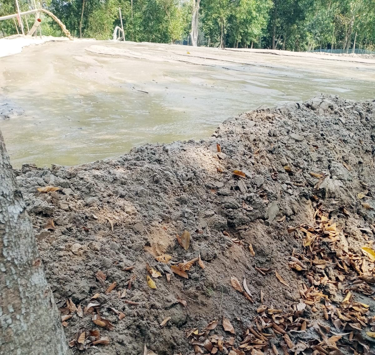 কমলগঞ্জে অবৈধ বালু উত্তোলনের দায়ে এক লক্ষ টাকা জরিমানা
