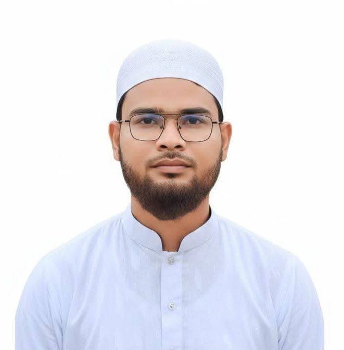 আলেমদের ভবিষ্যৎ কি শুধু মসজিদ-মাদরাসায়? বিস্ফোরক মন্তব্য ওলামা এলায়েন্স নেতার।<br>