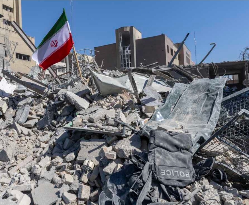 ইরানে সর্বাত্মক হামলার হুমকি ট্রাম্পের: ৪৮ ঘণ্টার আলটিমেটাম <br>